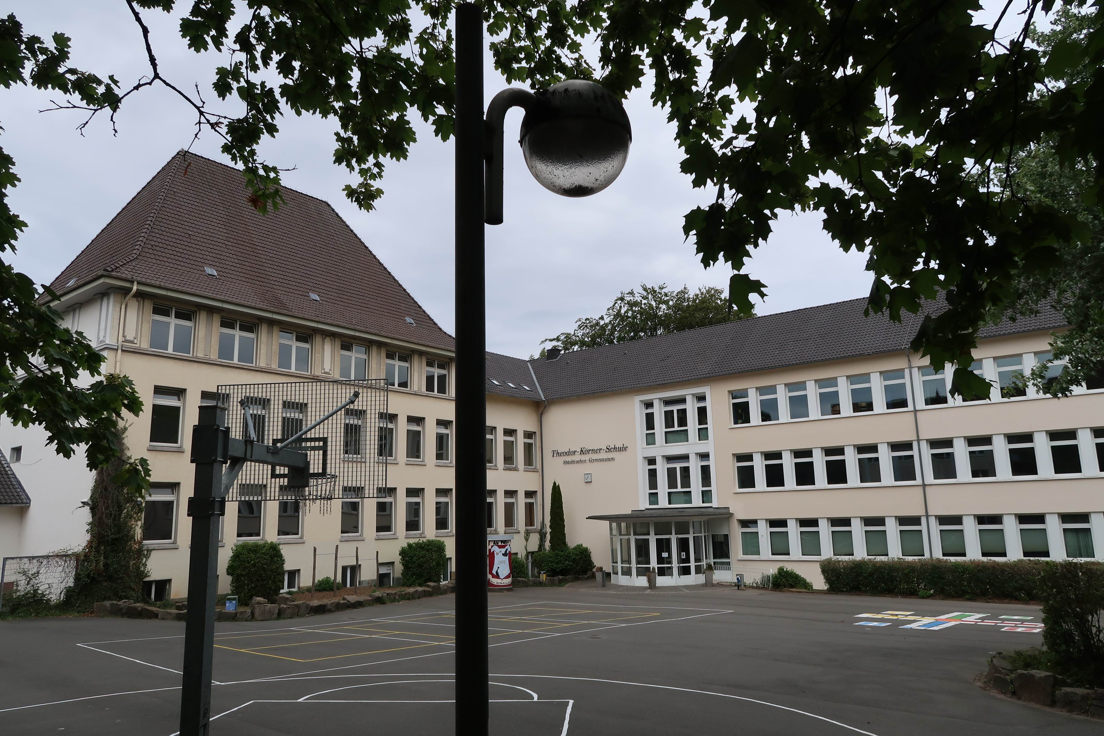 Breitbandausbau in Bochum sichern TKS erhält bis August schnellen